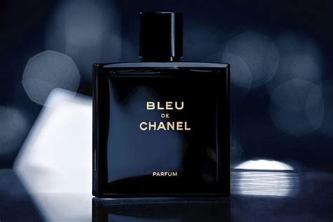 chanel bleu men review|bleu de Chanel smell.